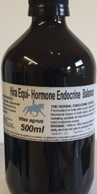 An amber bottle contains 500ml of Vitex agnus extract