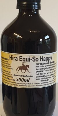 An amber bottle contains 500ml of St John's Wort extract